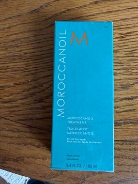 Moroccanoil Treatment - Turquoise with Orange M Accent